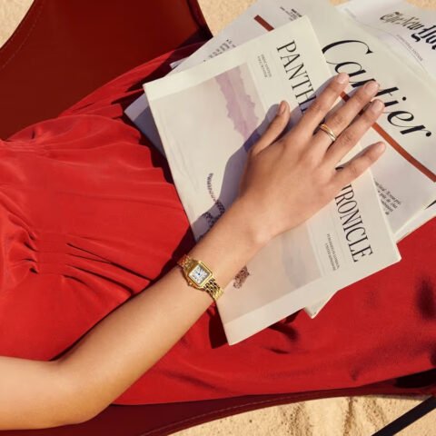 Explore the World of Cartier Watches: Luxury, Craftsmanship, and Timeless Elegance - Đồng Hồ Replica 1:1