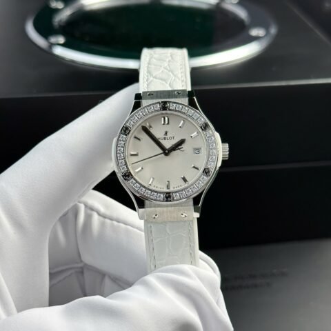 Hublot Classic Fusion Replica 11 Watch White Womens HB Factory 33mm - Đồng Hồ Replica 1:1