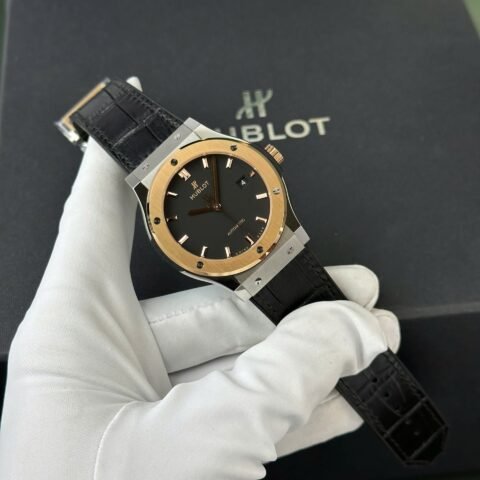Hublot Classic Fusion Replica Watches Black Dial King Gold Bezel 42mm - Đồng Hồ Replica 1:1