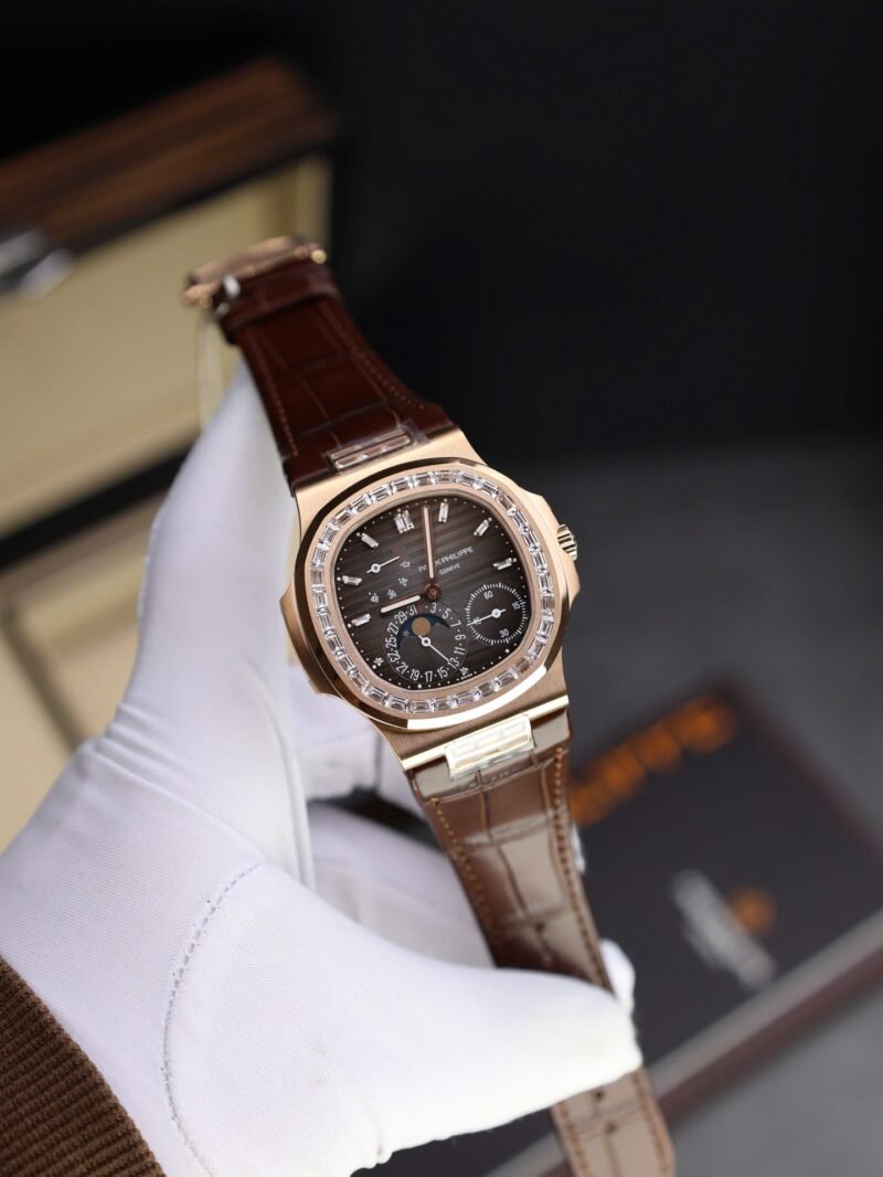 Patek Philippe Nautilus 5724 Rose Gold Replica Watch Full Function PPF Factory 40mm - Đồng Hồ Replica 1:1