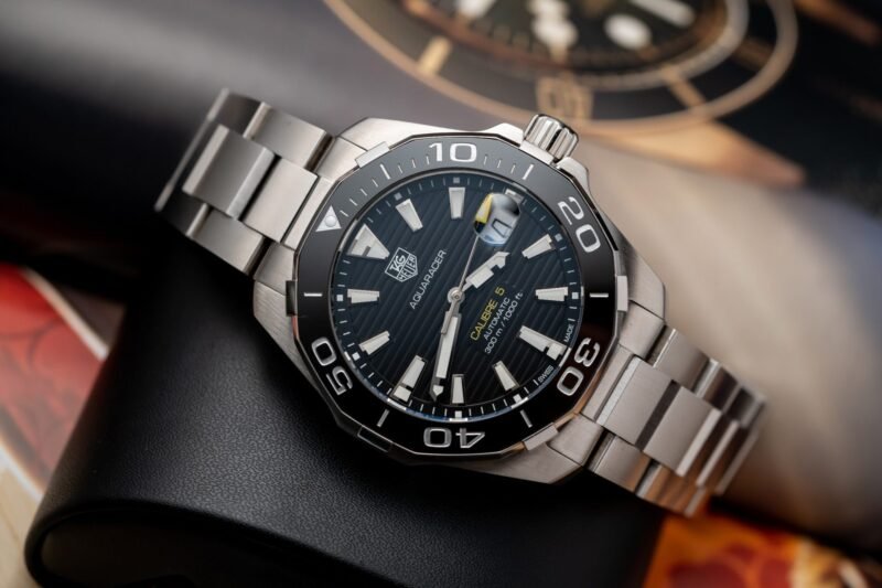 Tag Heuer Replica Watch Aquarace Black Dial Motif Raye 43mm - Đồng Hồ Replica 1:1