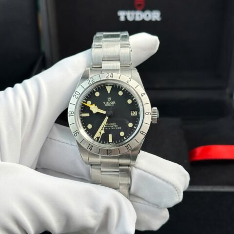 Tudor Replica Watch Black Bay Pro M79470 Black Dial ZF Factory 39mm - Đồng Hồ Replica 1:1